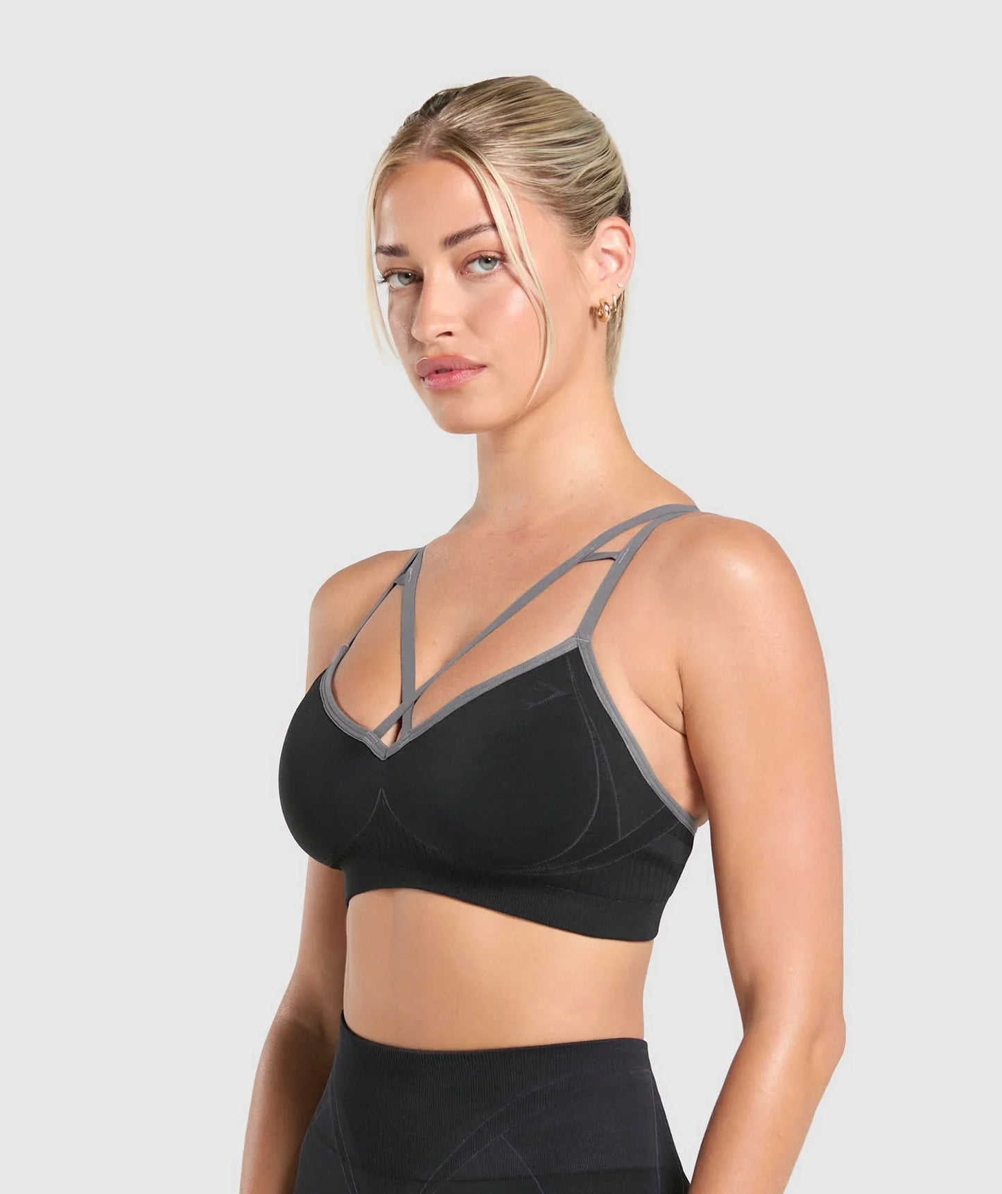 Apex Contrast Sports Bra - Black/Brushed Grey